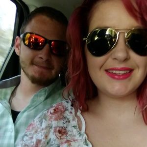 Meet your Posher, Whitney